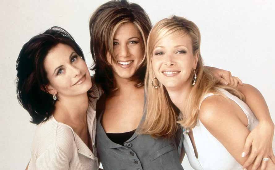 Скандал в Друзьях: сценаристы фантазировали об Энистон и Кокс