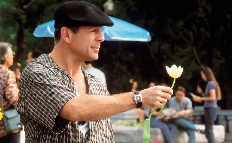 Роль Брюса Уиллиса в Друзьях создала огромную дыру в сюжете